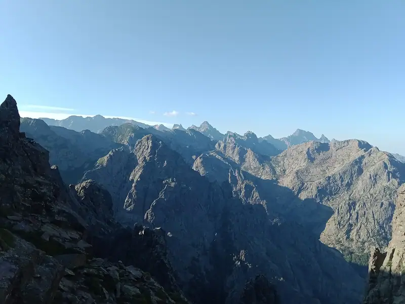 Le Monte Cinto et Paglia Orba depuis le GR 20 à la Bocca di Pisciaghia, Calenzana, Haute-Corse, France