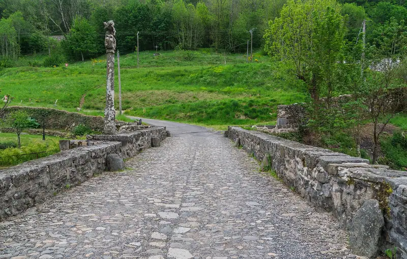 Bridge Les Pèlerins, Saint-Chély-d'Aubrac, Aveyron, France This place is a UNESCO World Heritage Site, listed as “Chemins de Saint-Jacques-de-Compostelle en…